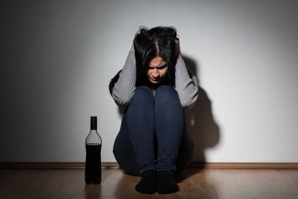 Manipulacje niepijącego alkoholika: Jakie są konsekwencje?